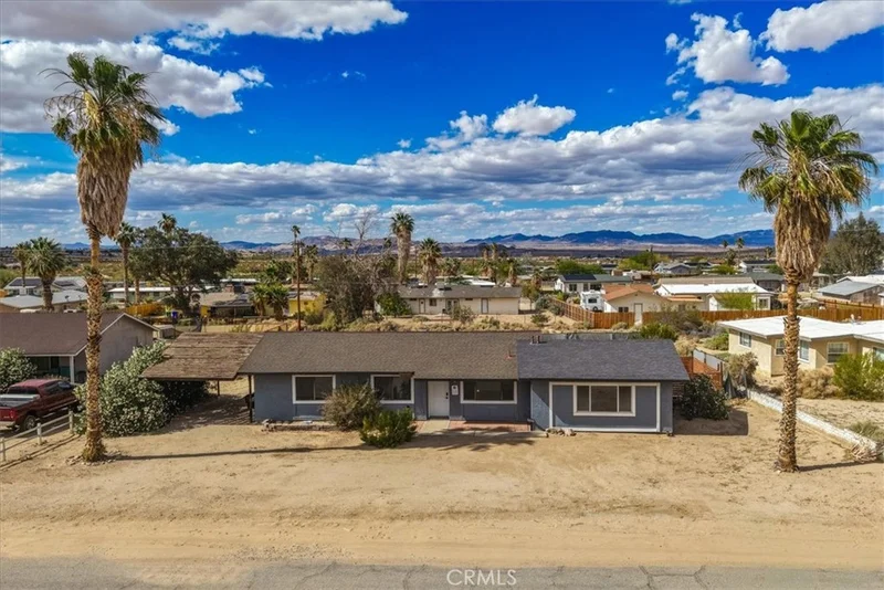 Photo 2 of 74354 Cottonwood Drive
