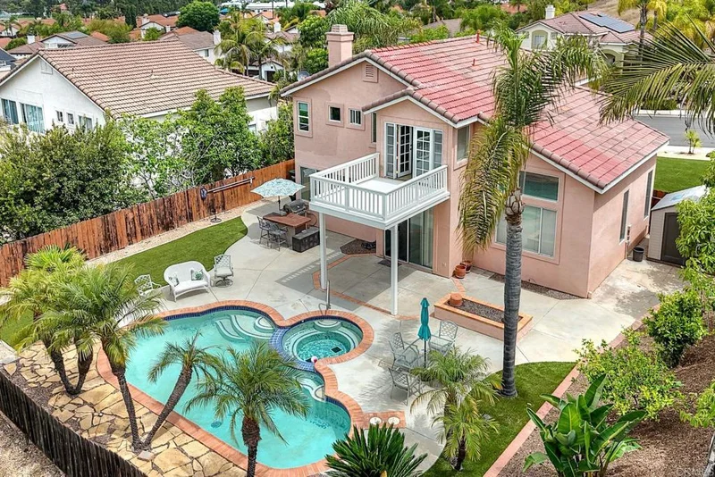 1183 Caminito Amarillo, San Marcos, CA 92069