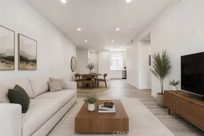14810 Delano Street 204 photo 2