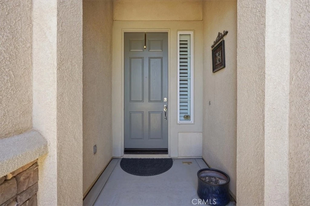 Interior 4