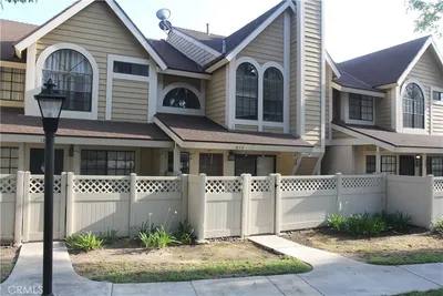 1848 E Covina 80 photo 2