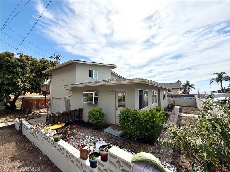 6840 W Santa Barbara photo 2