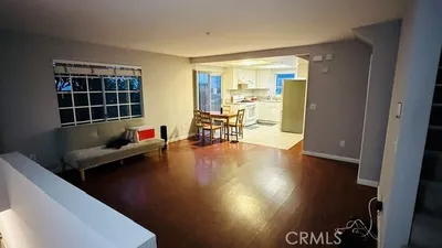 707 S Chapel Avenue photo 2