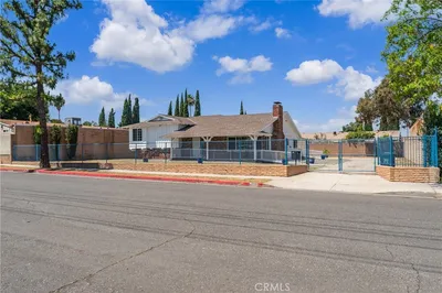 1345 Jellick Avenue photo 2