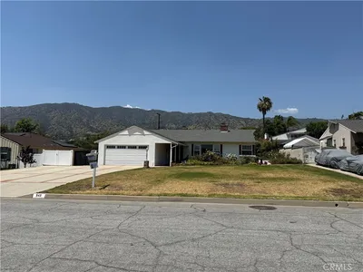 543 E Comstock photo 2
