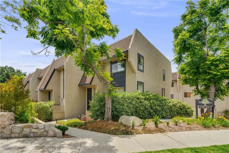 2710 Piedmont 23, Montrose, CA 91020