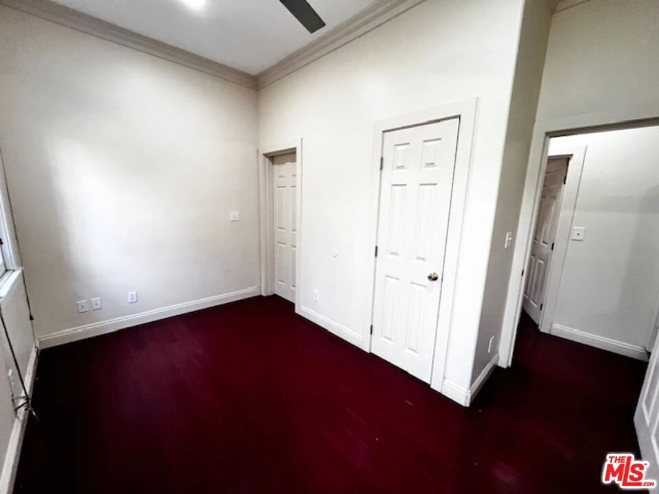Interior 3