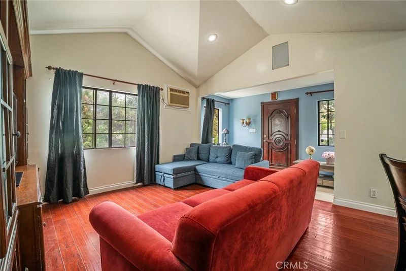 5234 Newtonia, Los Angeles, CA 90032