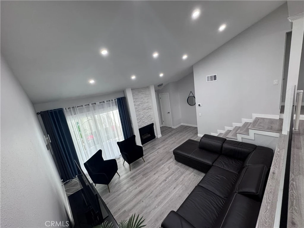 Interior 3