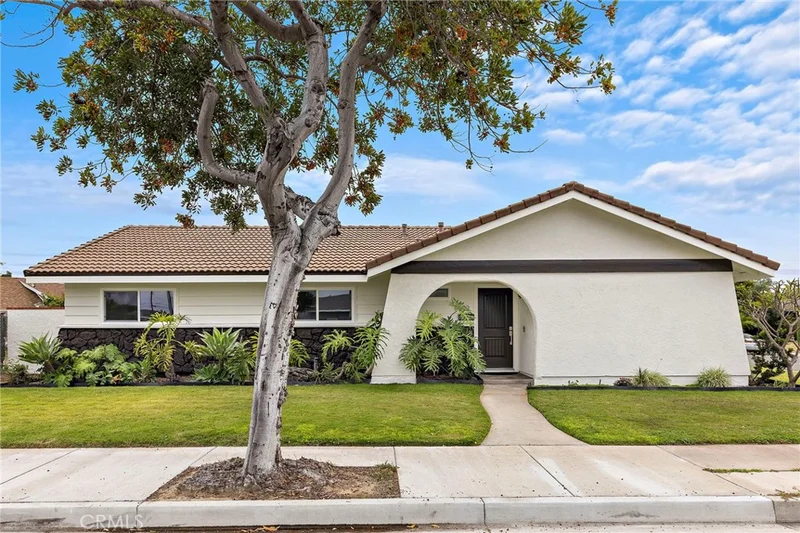 11692 Lampson Avenue, Garden Grove, CA 92840