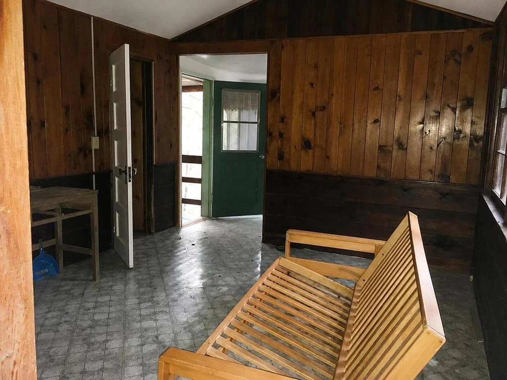 Interior 2