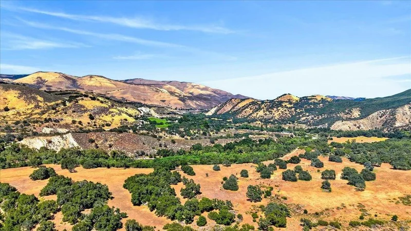 Photo 2 of 46404 Arroyo Seco Road