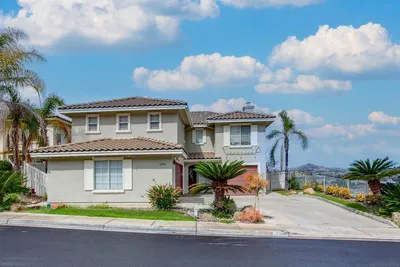 10394 Valley Waters Dr photo 2