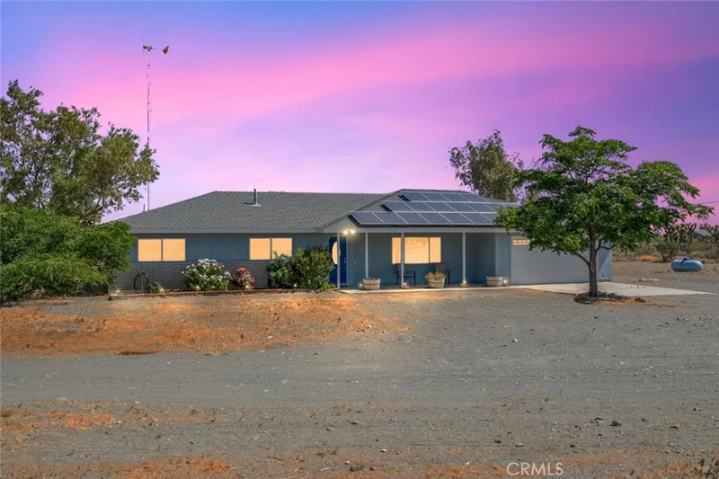 2572 Tokay Road, Phelan, CA 92371
