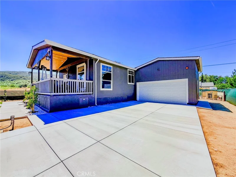 42815 Lowhill Drive, Lake Hughes, CA 93532