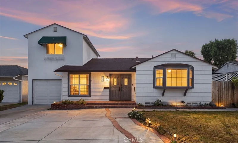 4521 Sultana photo 2
