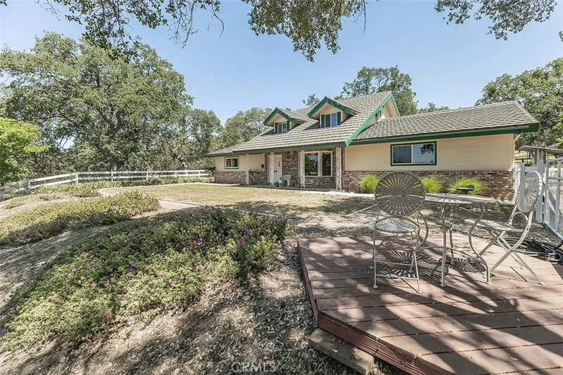 Photo 2 of 35477 Qualls Prather