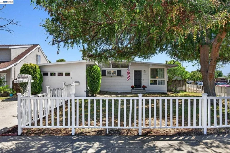 1202 N P St, Livermore, CA 94551