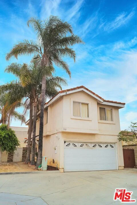 732 N Figueroa Street