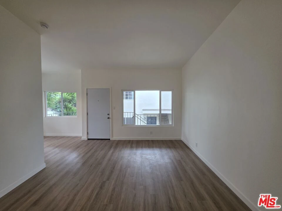 Interior 3