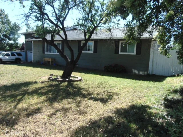 Photo 2 of 454 Del Norte