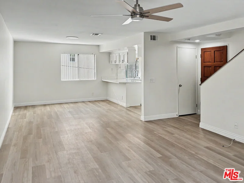 419 N Exton Avenue 6, Inglewood, CA 90302