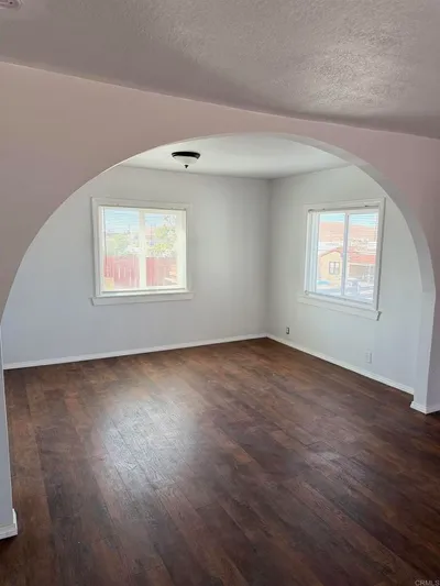 232 E Fredricks Street photo 2