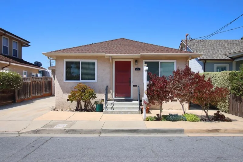 4755 Topaz Street, Capitola, CA 95010
