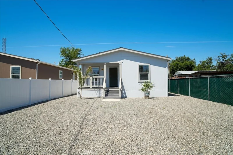 Photo 2 of 647 5th Street