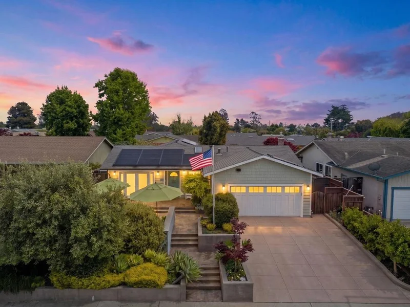 910 Corcoran Avenue, Santa Cruz, CA 95062