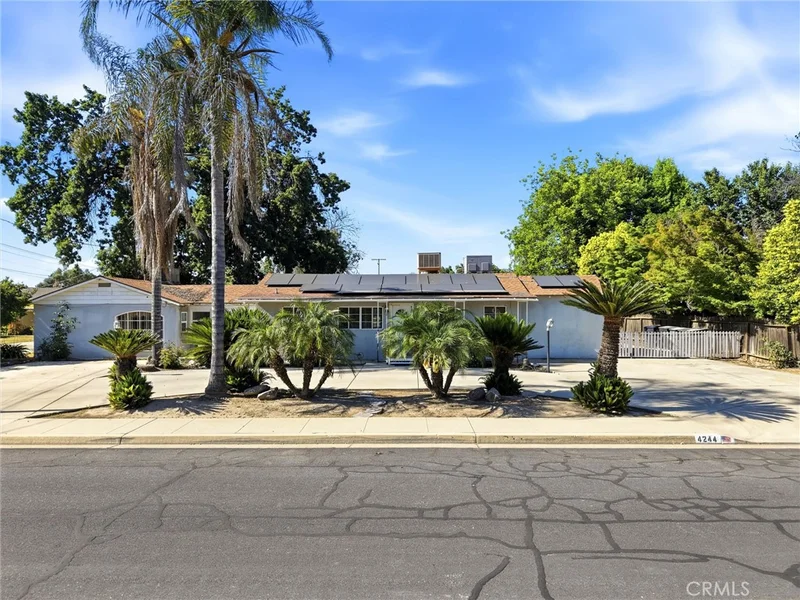 4244 W Judy, Visalia, CA 93277