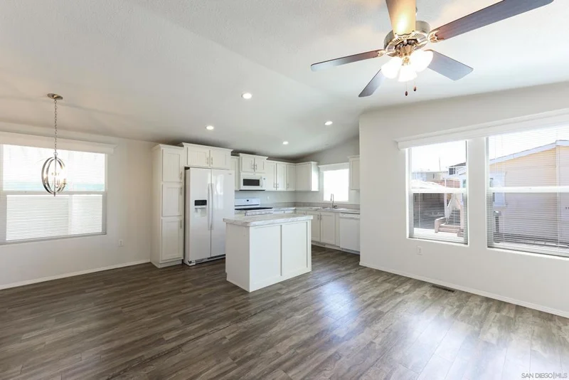 62 Hummingbird Ln.