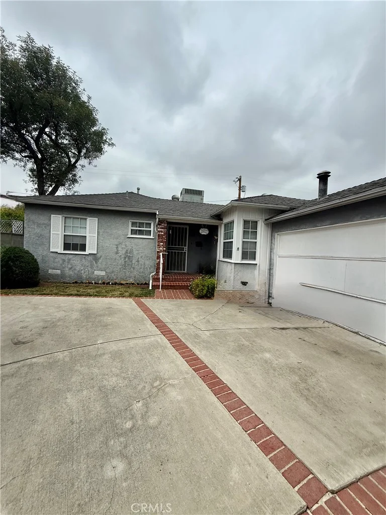 18413 Delano, Tarzana, CA 91335