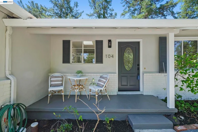 104 Hopeco Rd, Pleasant Hill, CA 94523-3213