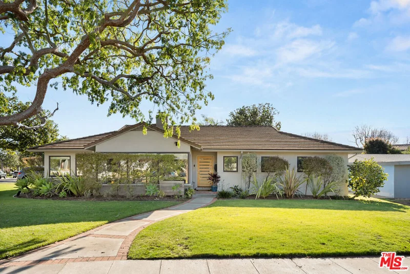 7755 Hosford Avenue, Los Angeles, CA 90045