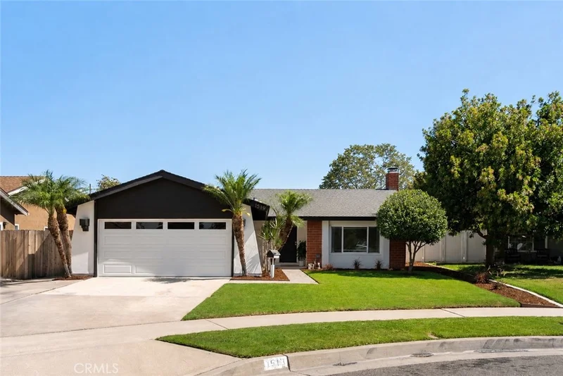 1519 E Van Bibber