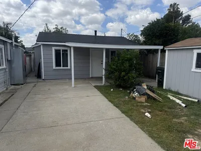 6111 Greenwood Avenue 6113