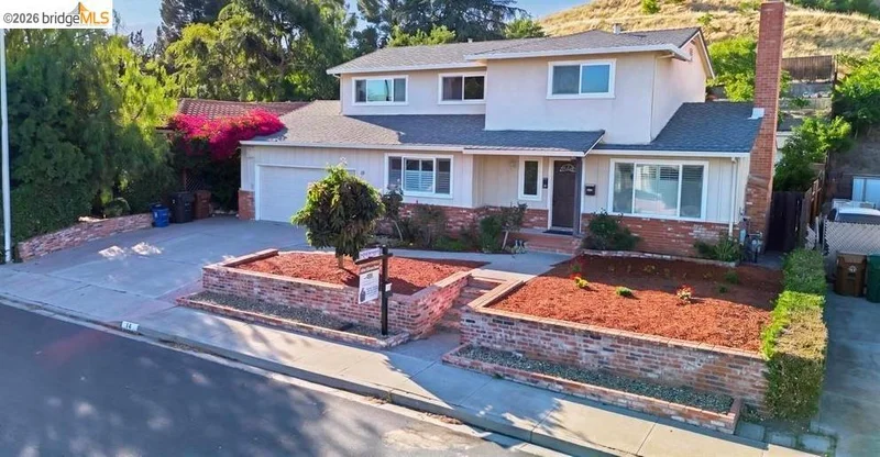 14 Terranova Dr