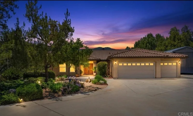 2527 Southern Oak Road, Ramona, CA 92065