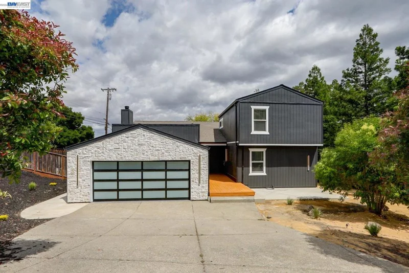 102 Lena Ct, Pleasant Hill, CA 94523