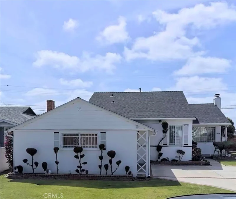 11631 Tarron, Hawthorne, CA 90250