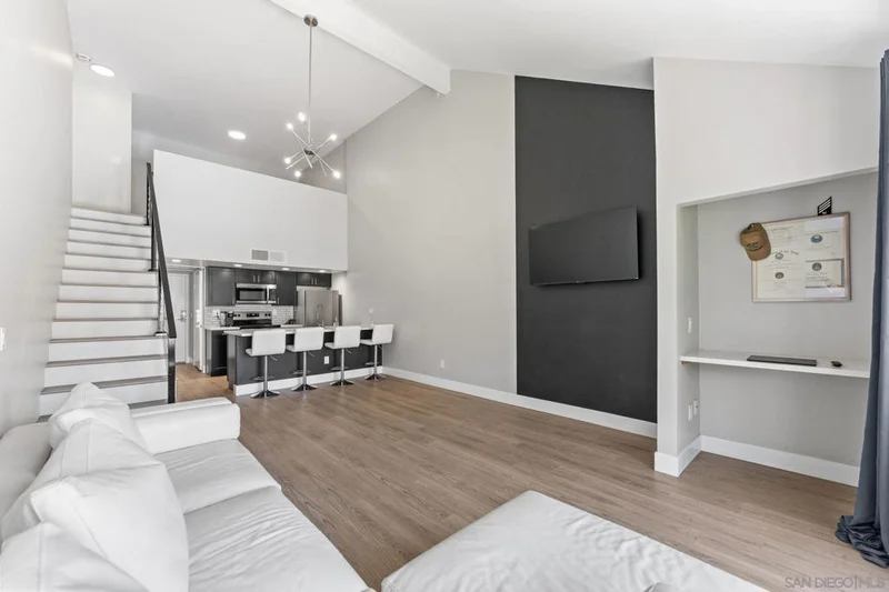 6191 Rancho Mission Rd 306, San Diego, CA 92108