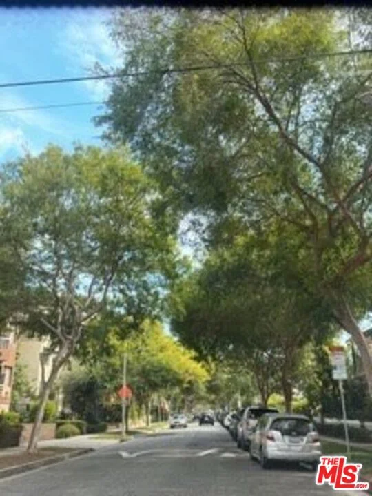 133 S Crescent Drive 5 photo 2