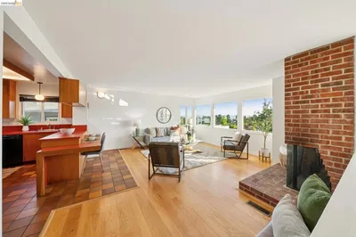 24 Arlington Ave.