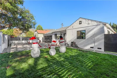 2240 N Parish