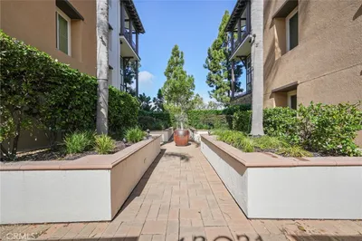 13031 Villosa Place 422 photo 2