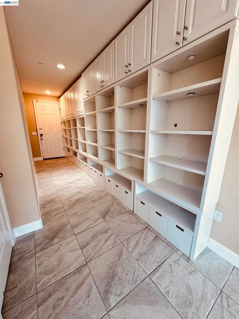36 Greystone Pl photo 2