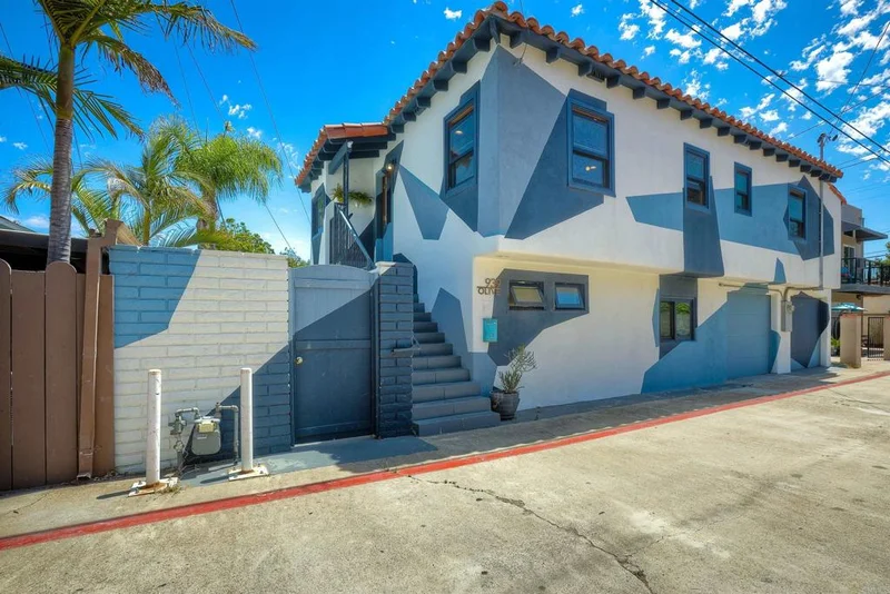 939 Olive Street 2
