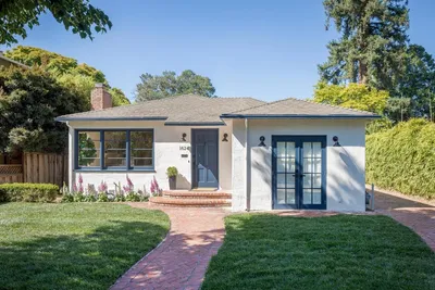 1624 Mariposa Avenue