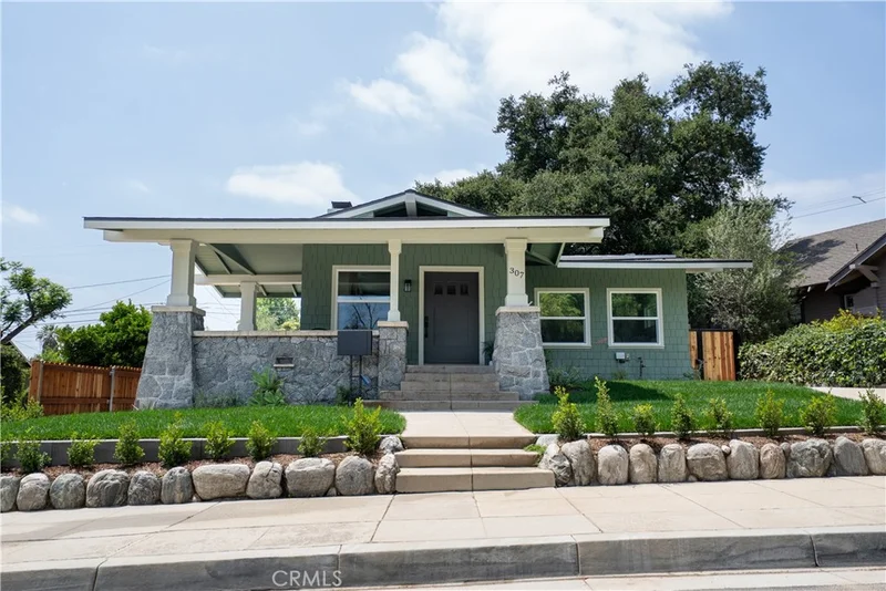 307 Melrose